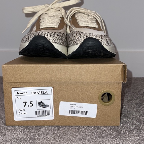 Pamela Sneakers in Carmel - Picture 5 of 8